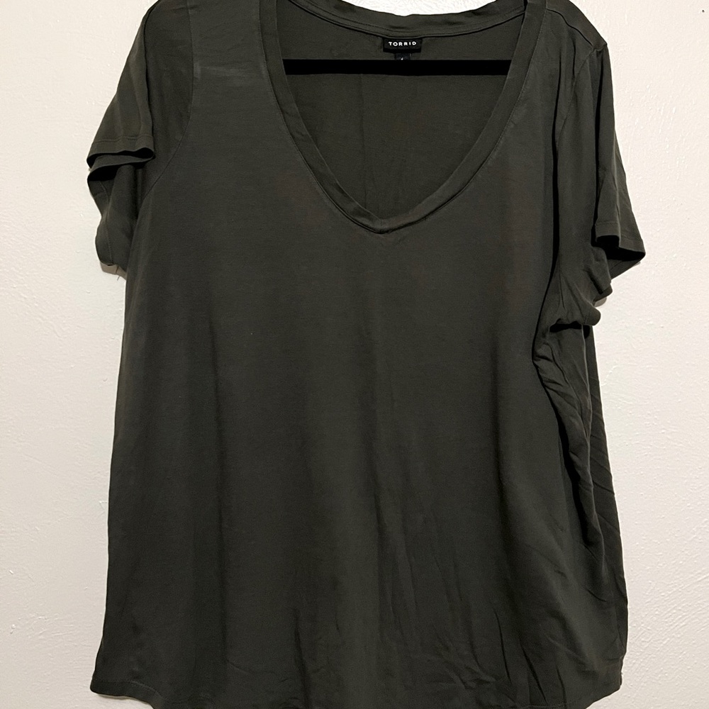 Torrid olive green v neck tee size 2